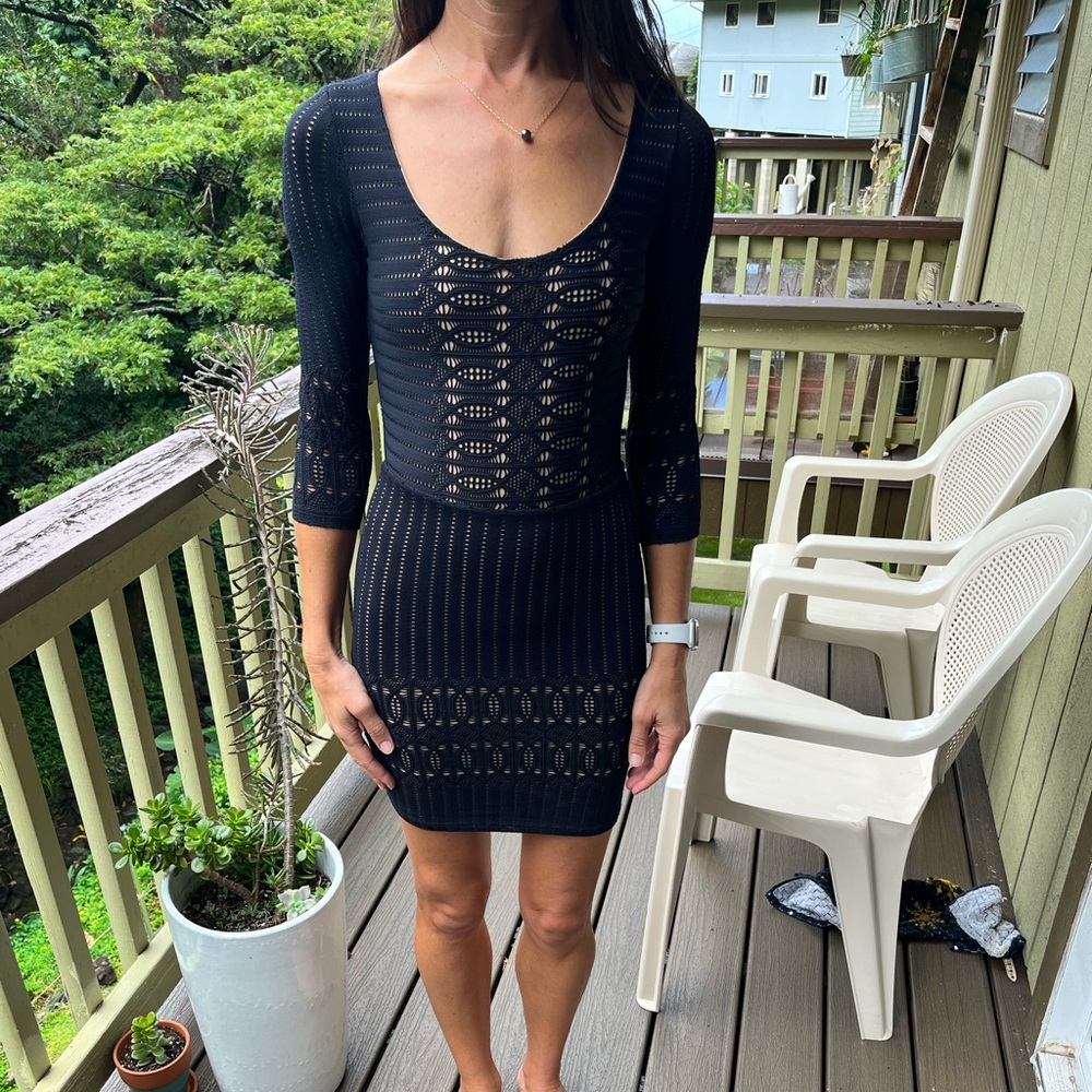 Nightcap mini dress with half sleeves
Brand new without tags